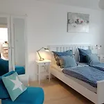 池和丽娜公寓 Český Krumlov
